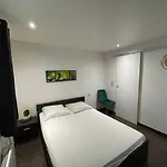 Spacieux F2 Climatise Proche De La Apartment