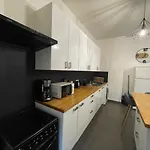 Spacieux F2 Climatise Proche De La Apartment *