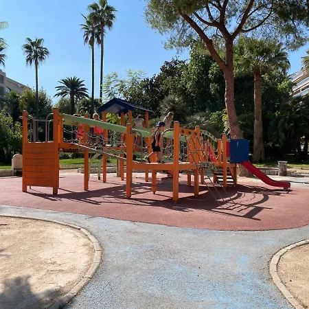 Spacieux F2 Climatise Proche De La Διαμέρισμα Αντίμπ