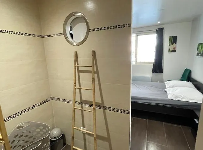 Διαμέρισμα Spacieux F2 Climatise Proche De La *