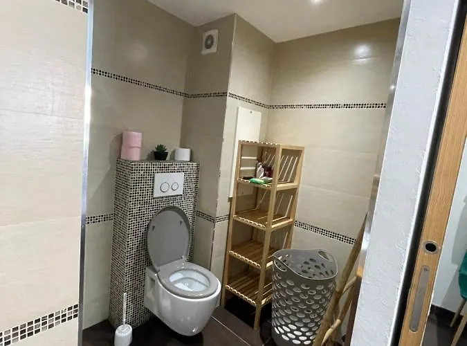 Διαμέρισμα Spacieux F2 Climatise Proche De La Αντίμπ