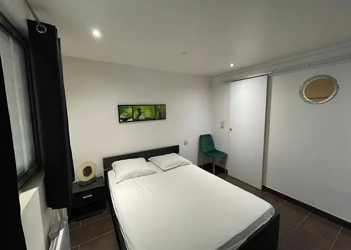 Spacieux F2 Climatise Proche De La Διαμέρισμα